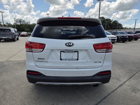 Used 2016 Kia Sorento EX w/ EX Premium Package FWD image 8