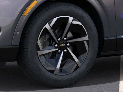 New 2025 Chevrolet Equinox EV LT image 33