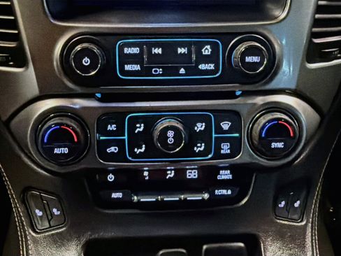 Used 2018 Chevrolet Suburban LT AWD/4WD image 22