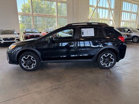 Used 2017 Subaru Crosstrek 2.0i Premium AWD/4WD image 6