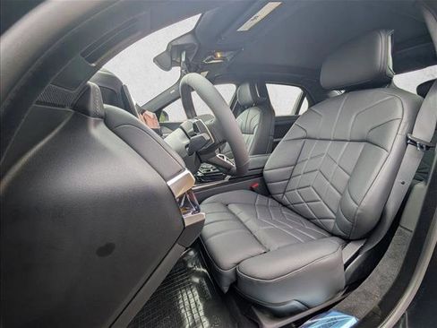 New 2026 BMW i7 M70 w/ M Sport Package RWD image 4