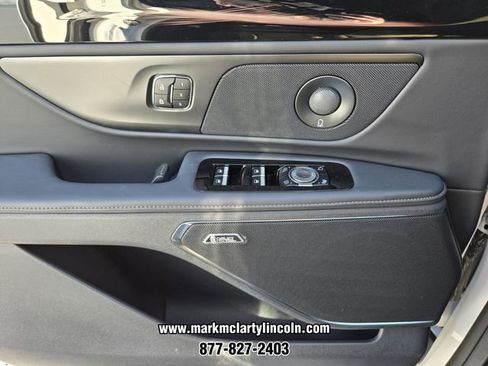 New 2026 Lincoln Nautilus Reserve image 22