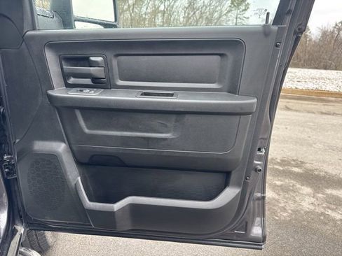 Used 2025 RAM 2500 Tradesman w/ Chrome Appearance Group image 9