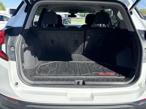 Certified 2023 GMC Terrain SLE w/ Driver Convenience Package image 24