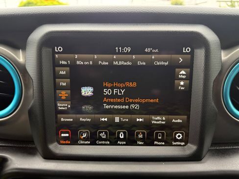 Used 2023 Jeep Wrangler Unlimited w/ Sun & Screen Package AWD/4WD image 16