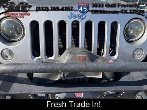 Used 2015 Jeep Wrangler Unlimited Sahara image 5