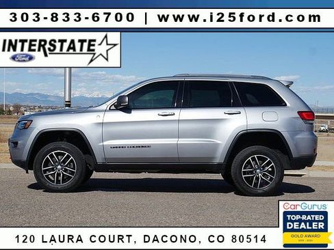 Used 2018 Jeep Grand Cherokee Trailhawk w/ Trailhawk Luxury Group AWD/4WD image 2