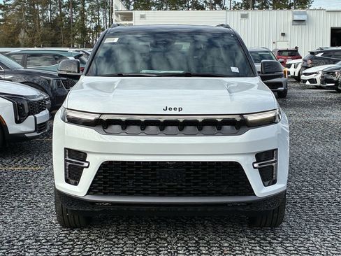 New 2026 Jeep Grand Wagoneer Summit image 10