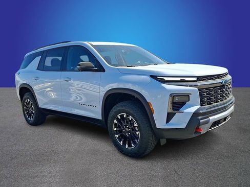 New 2026 Chevrolet Traverse Z71 w/ Enhanced Driving Package AWD/4WD image 2