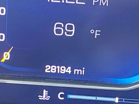 Used 2025 Chevrolet Silverado 1500 LT image 13