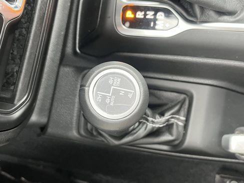 Used 2022 Jeep Wrangler Unlimited Sahara w/ Cold Weather Group image 21