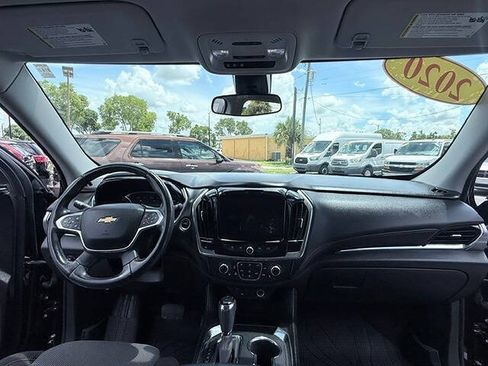 Used 2020 Chevrolet Traverse LT FWD image 16