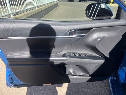 Used 2019 Toyota Camry SE w/ Audio Package image 10