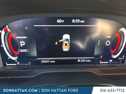 Used 2024 Nissan Pathfinder Platinum image 3