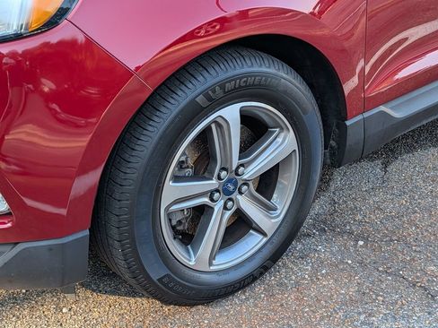 Used 2019 Ford Edge SEL w/ Equipment Group 201A AWD/4WD image 7