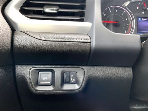 Used 2021 GMC Acadia SLE w/ LPO, Floor Liner Package image 33