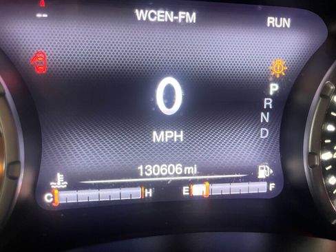Used 2017 Jeep Renegade Altitude AWD/4WD image 9