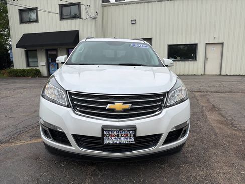 Used 2017 Chevrolet Traverse LT FWD image 8