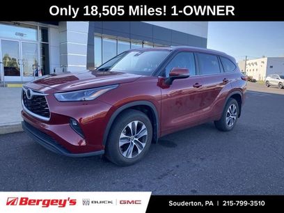 Used 2023 Toyota Highlander XLE