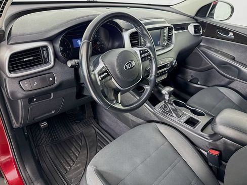 Used 2020 Kia Sorento LX w/ LX I4 Convenience Package AWD/4WD image 9