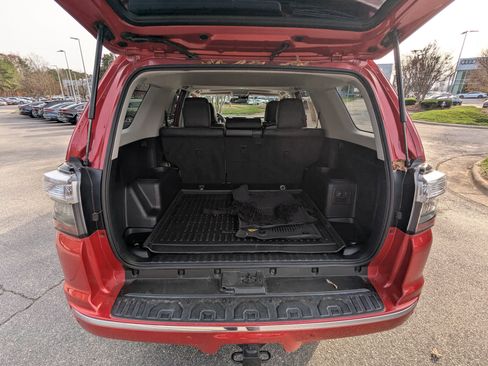 Used 2022 Toyota 4Runner Limited image 15