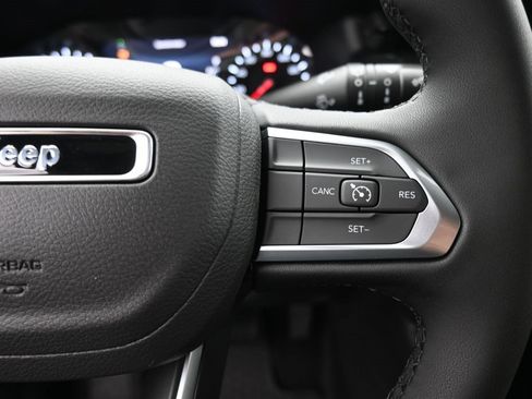 New 2026 Jeep Compass Latitude image 27