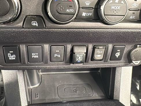 Used 2019 Toyota Tacoma TRD Pro image 27