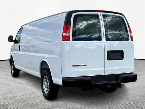 New 2025 Chevrolet Express 2500 Extended w/ Enhanced Convenience Package image 4