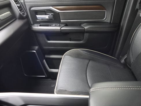 Used 2024 RAM 2500 Laramie AWD/4WD image 13
