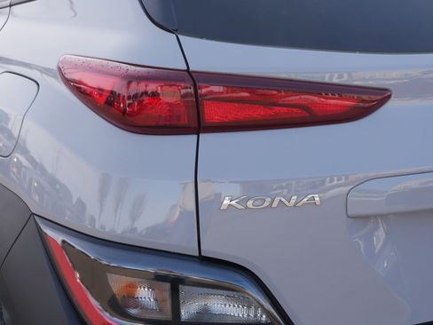 Certified 2023 Hyundai Kona SEL w/ Convenience Package image 17