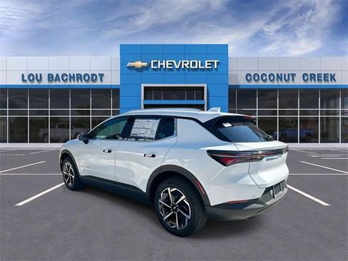 New 2026 Chevrolet Equinox EV LT image 6