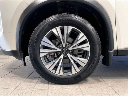 Used 2023 Nissan Rogue SV AWD/4WD image 7