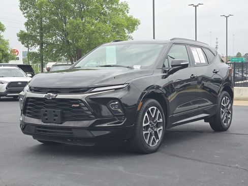Used 2025 Chevrolet Blazer RS FWD image 1