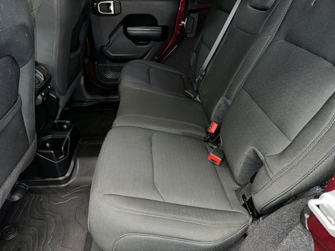 Used 2021 Jeep Wrangler Unlimited Sport image 14