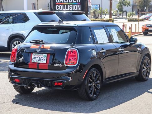 Used 2021 MINI Cooper S FWD image 8