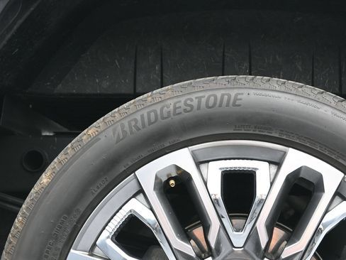 Used 2024 GMC Sierra 1500 Denali Ultimate AWD/4WD image 44