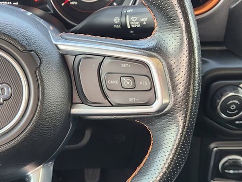 Used 2021 Jeep Gladiator Mojave AWD/4WD image 28