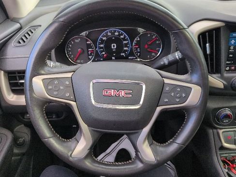 Used 2022 GMC Terrain Denali image 8