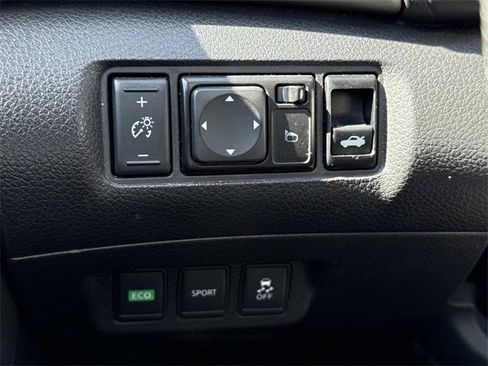 Used 2015 Nissan Sentra S image 26