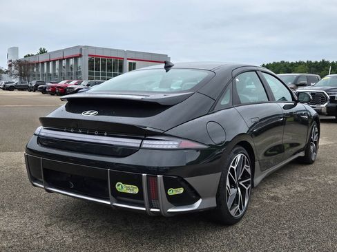 Used 2023 Hyundai Ioniq 6 SEL AWD/4WD image 6