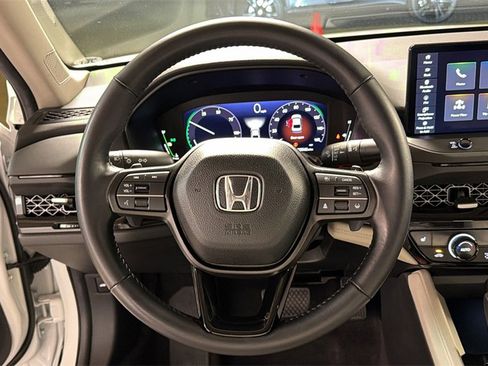 Used 2024 Honda Accord EX-L image 17