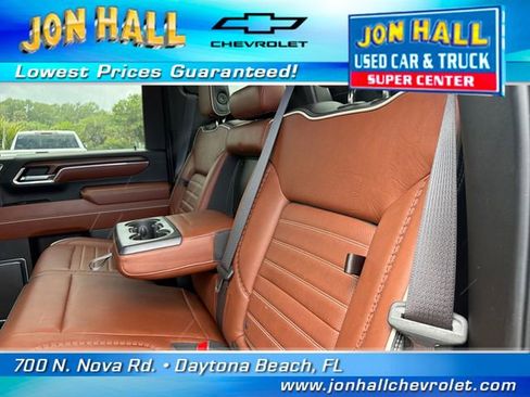 Used 2024 GMC Sierra 3500 Denali Ultimate AWD/4WD image 25
