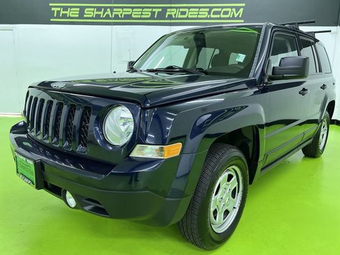 Used 2015 Jeep Patriot Sport w/ Power Value Group AWD/4WD image 5