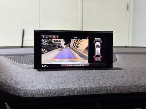 Used 2018 Audi Q7 3.0T Prestige w/ Prestige Package image 12