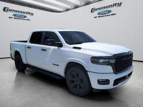 Used 2025 RAM 1500 Big Horn AWD/4WD image 3