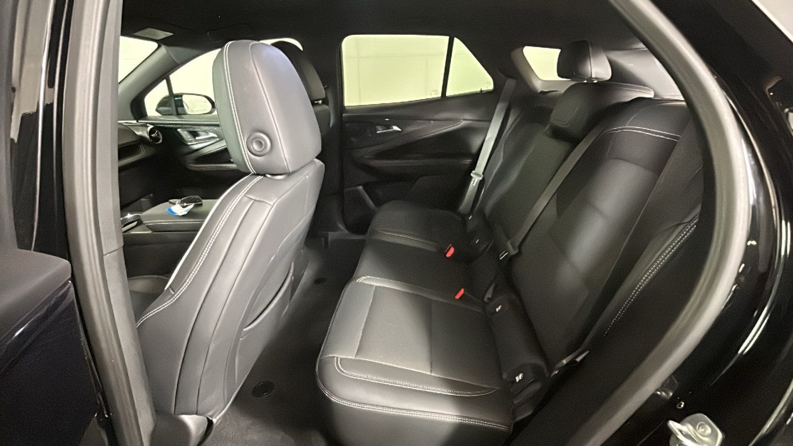 Used 2024 Chevrolet Blazer EV LT AWD/4WD image 31