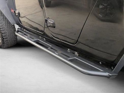 Certified 2020 Jeep Gladiator Mojave image 16