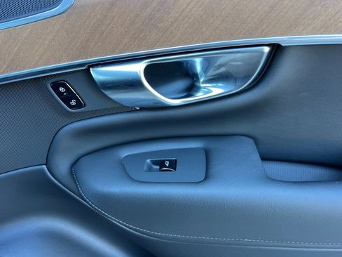 Used 2025 Volvo XC90 B6 Ultra image 22