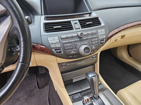 Used 2011 Honda Crosstour EX-L image 11