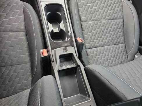 Used 2022 Nissan Kicks SV image 25